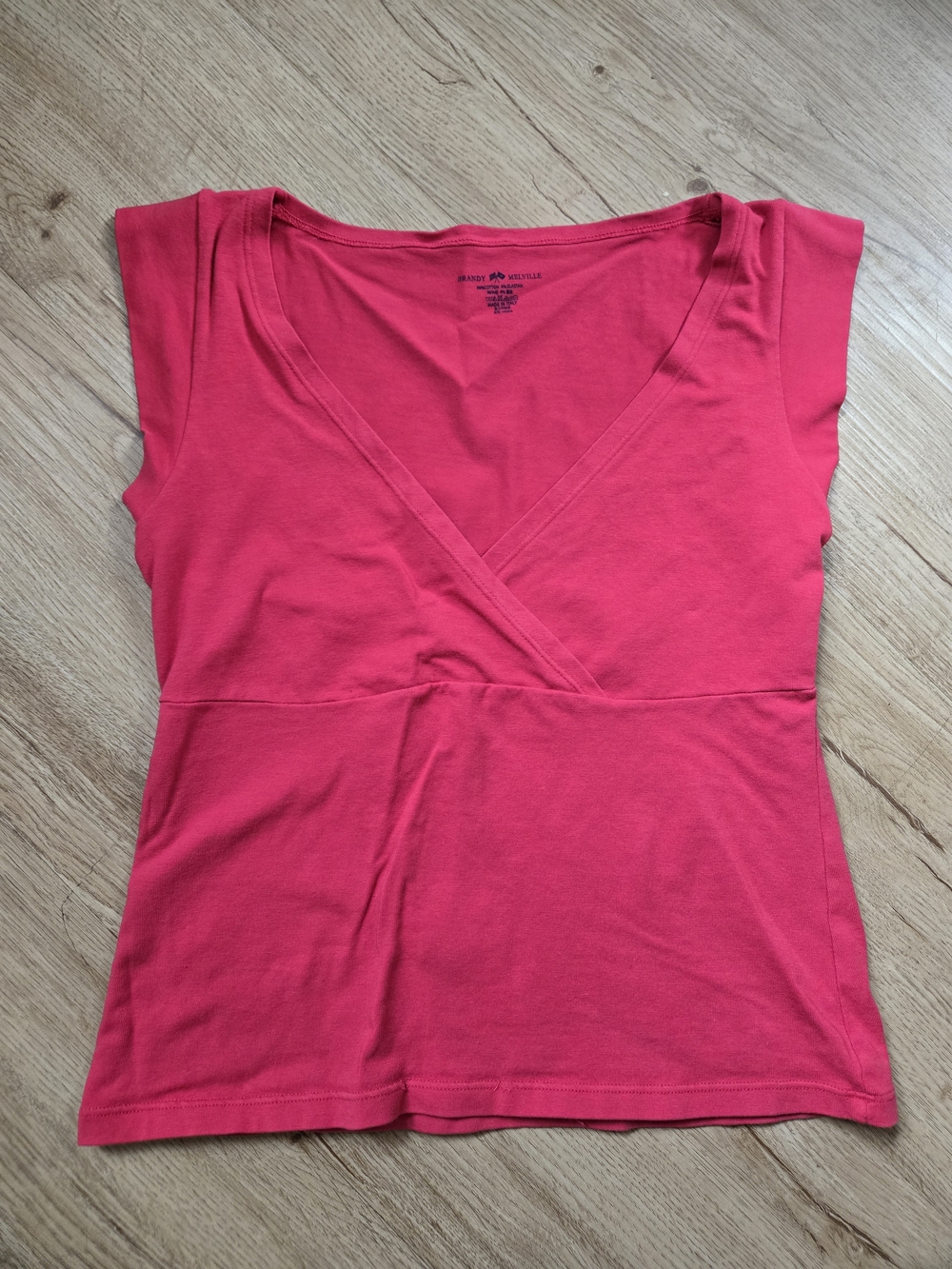 Brandy Melville Hot Pink V-Neck Cap Sleeve Tank